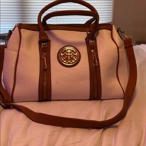 Wendy Keen small travel bag